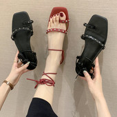 Sandale casual cu sireturi si ochiuri metalice