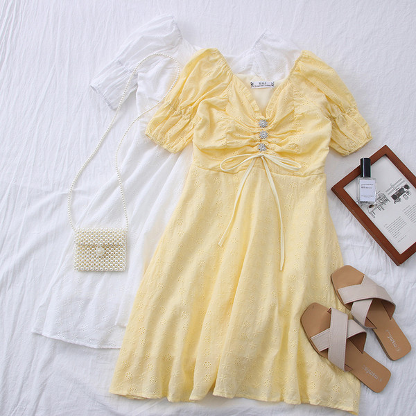 Ležerna ženska haljina sa špic izrezom - model kroja