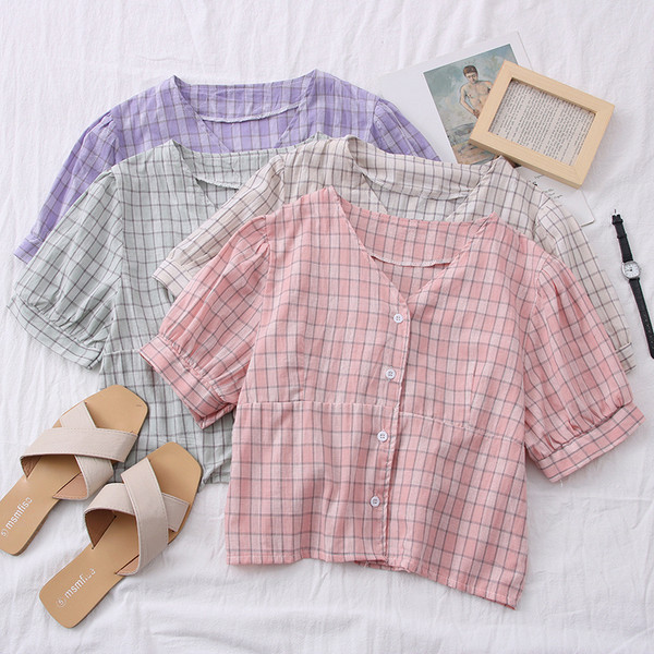 Novi model karirane ženske košulje sa špic izrezom i kratkim rukavima