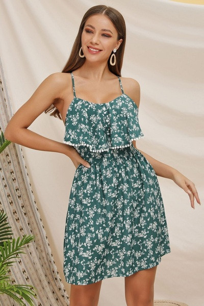 Alkalmi női rövid ruha vékony pántokkal, virágmintával