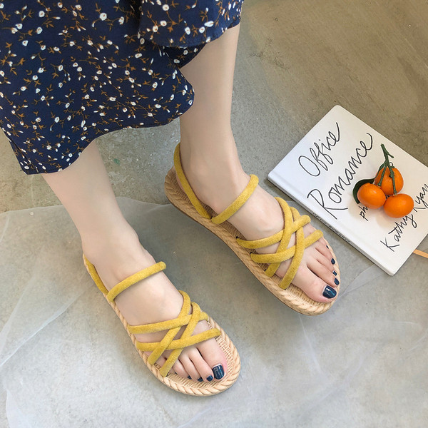 Női alkalmi szandál lapos talppal