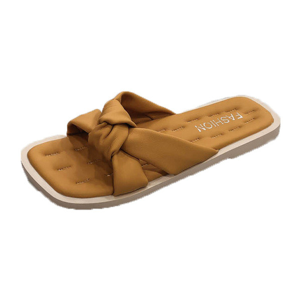 Alkalmi női papucs műbőrből, lapos talppal