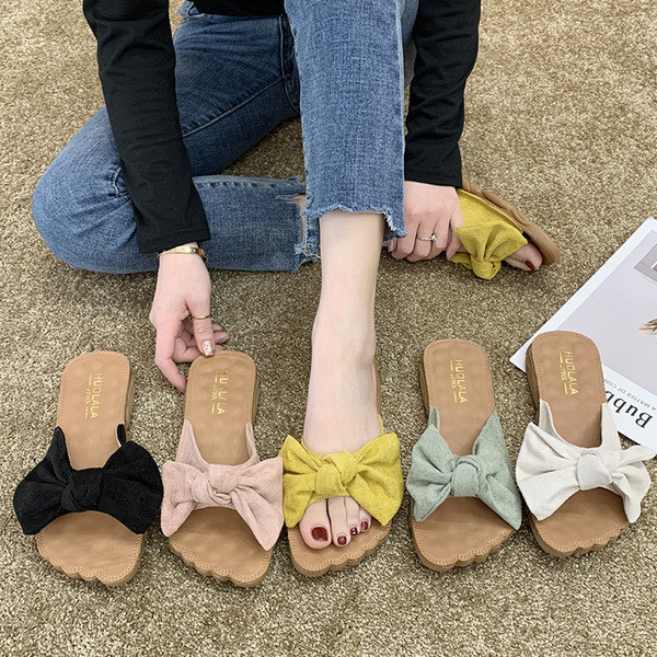 Дамски модерни чехли с равна подметка и панделка