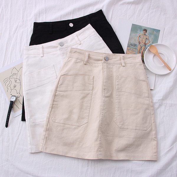 Női rövid farmerszoknya zsebekkel