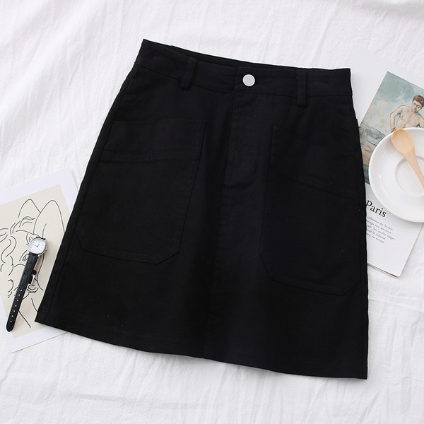 Női rövid farmerszoknya zsebekkel