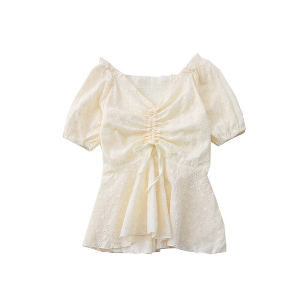 Дамска блуза с шпиц деколте и набрана предна част