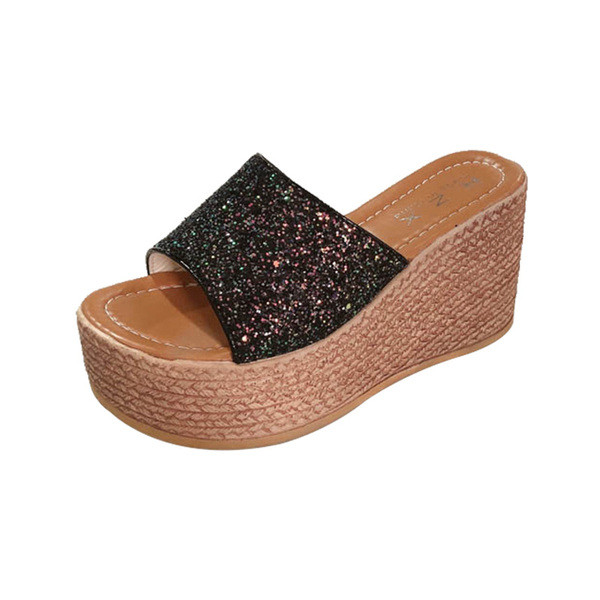 Стилни дамски чехли с лъскав ефект и платформа