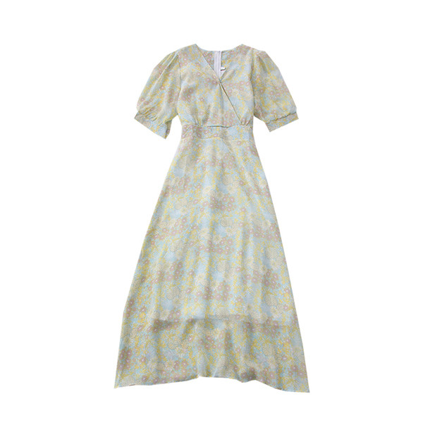 Нов модел дамска рокля - шпиц деколте и къс ръкав