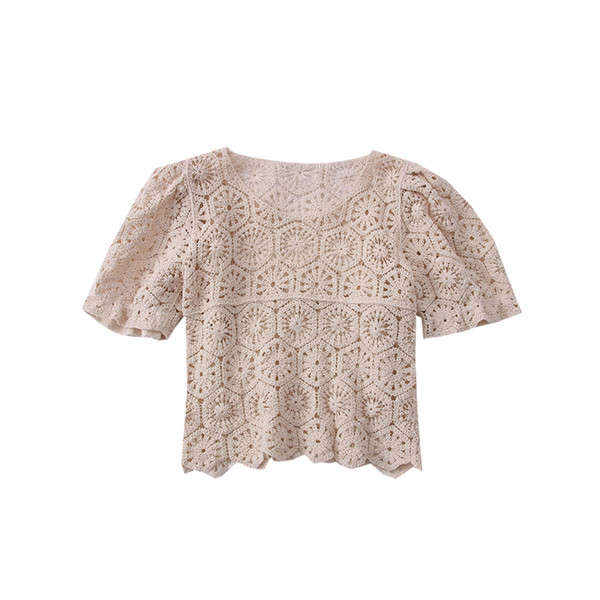 Női blúz ovális nyakkivágással és rövid ujjal