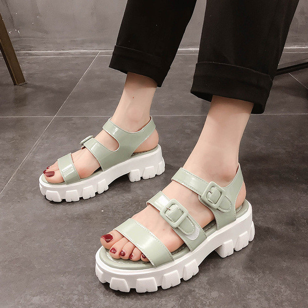 Ženske sandale od eko kože sa grubim đonom