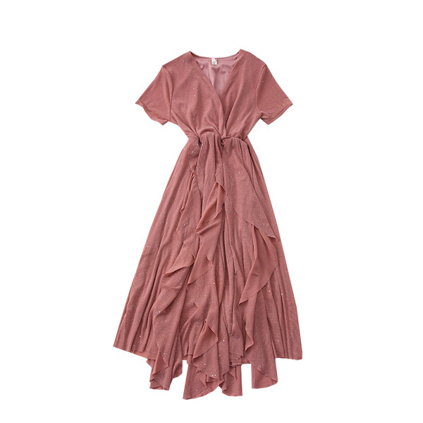 Aszimmetrikus női ruha spitz nyakkivágással