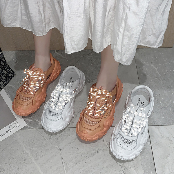 Ежедневни дамски маратонки с изрязана част и груба подметка