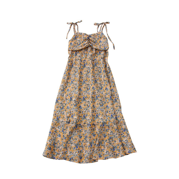 Разкроен модел дамска рокля с тънки презрамки