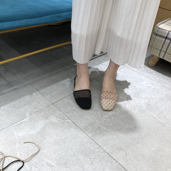 Sandale de damă cu talpă plată model rotunjit