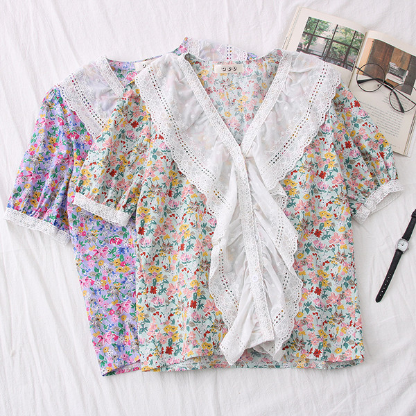 Cămașă casual de damă cu decolteu spitz și model floral