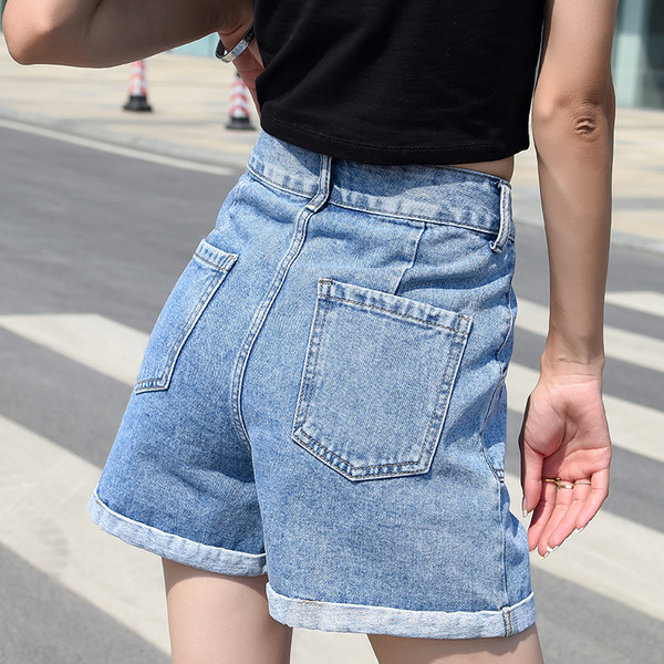 Дамски къси дънкови панталони с висока талия широк модел