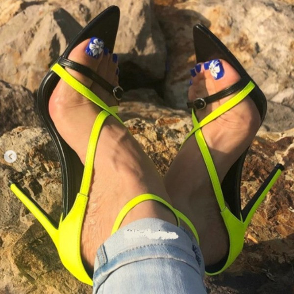 Модерни дамски сандали с висок тънък  ток 