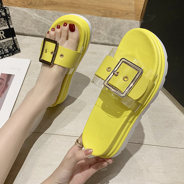 Új modell női papucsok szilikon pánttal és lapos talppal