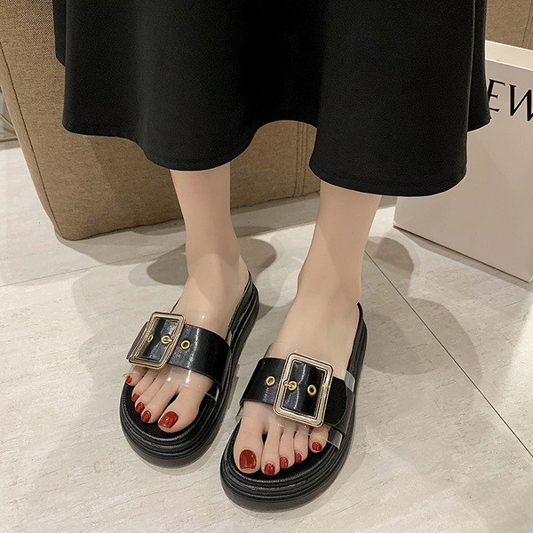 Új modell női papucsok szilikon pánttal és lapos talppal