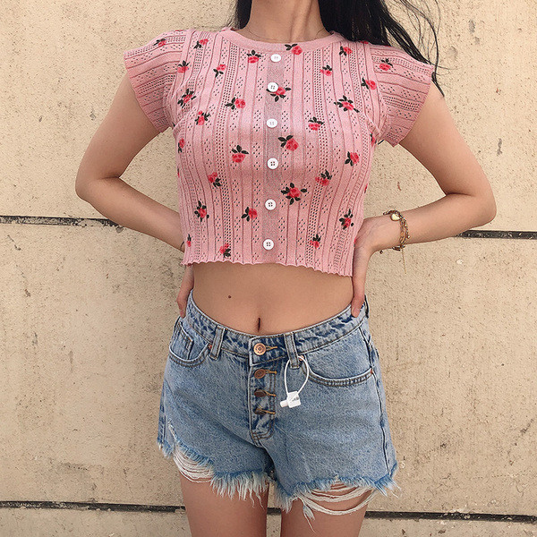 Kratka ženska bluza na dugmad i kratkih rukava