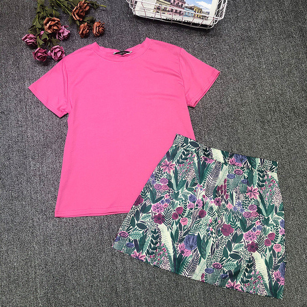 Ženski komplet T-shirt i kratke suknje sa cvjetnim uzorkom