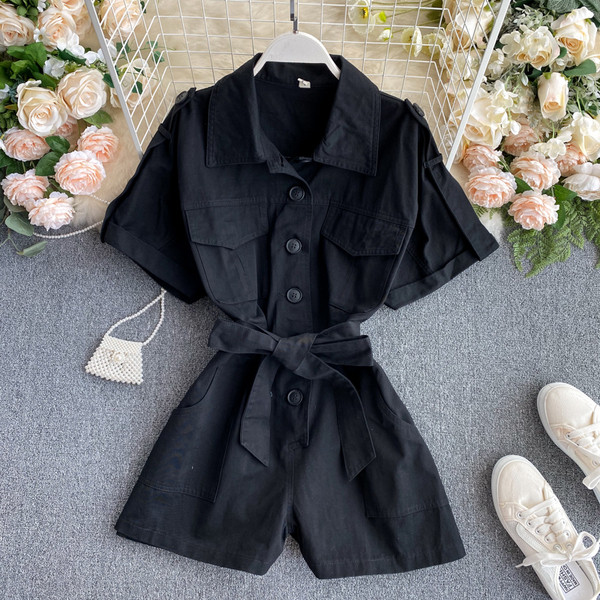 Női alkalmi kombiné rövid ujjal és zsebekkel