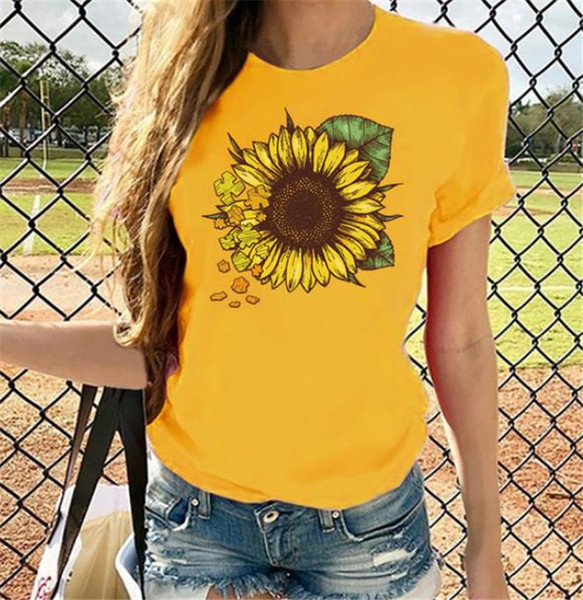 Alkalmi női póló rövid ujjal és rátéttel