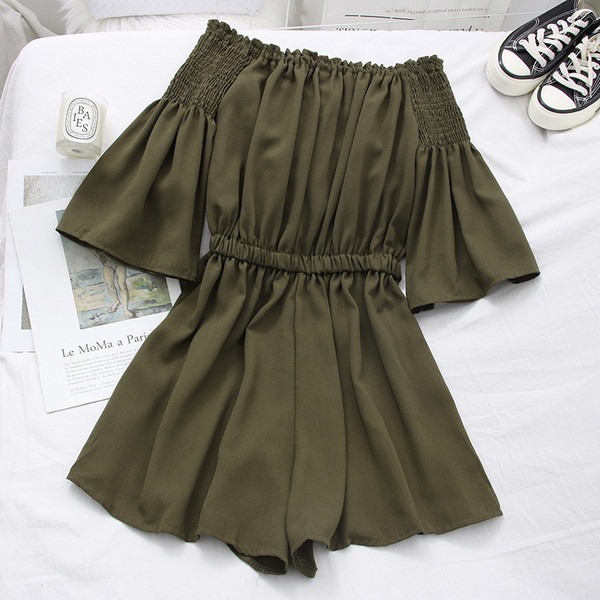 Ženski kratki kombinezon s vezicama, lađa izrezom i lotos rukavima