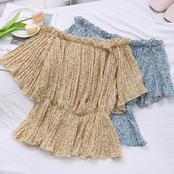 Moderna ženska bluza - s lađa izrezom i širokim rukavima