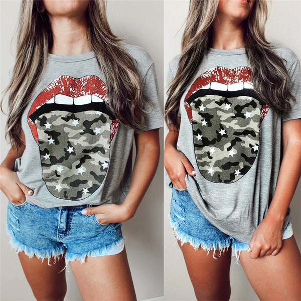 Alkalmi női póló rátéttel, rövid ujjú, ovális nyakkivágással szürke színben