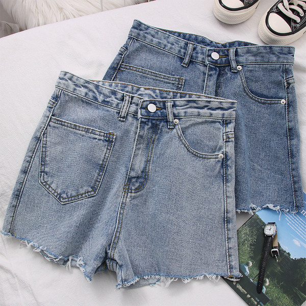 Нов модел дънкови дамски къси панталони с джоб