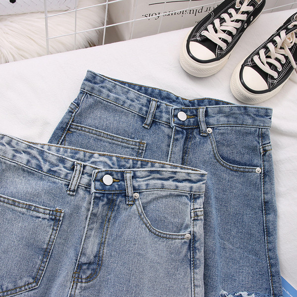 Нов модел дънкови дамски къси панталони с джоб