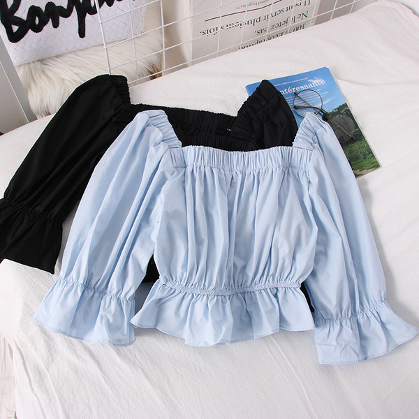 Új modell rövid női ing szögletes nyakkivágással és lótusz ujjakkal