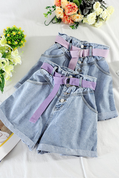 Női alkalmi rövid farmer övvel és elasztikus derékkal