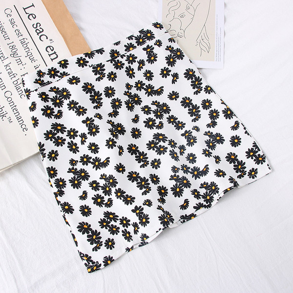 Naiste lühike lillemustriga seelik - A-joon