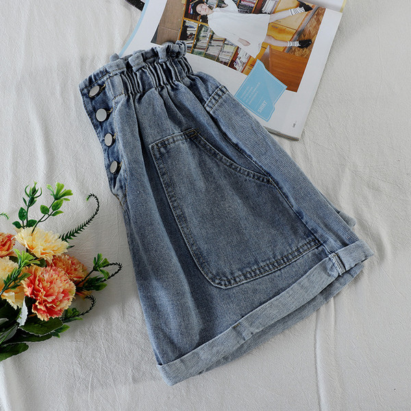 Къси дамски дънки с ластична талия и копчета