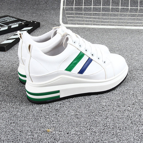 Ženske tenisice od eko kože sa vezicama na ravnoj platformi