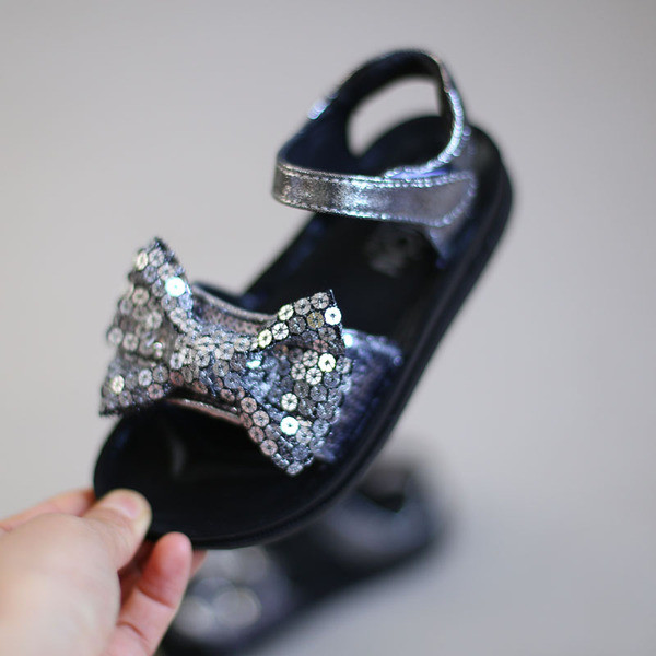 Dječje sandale sa šljokicama i naljepnicama