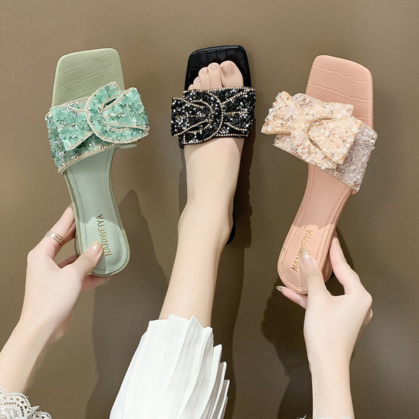 Női alkalmi papucs színes kövekkel