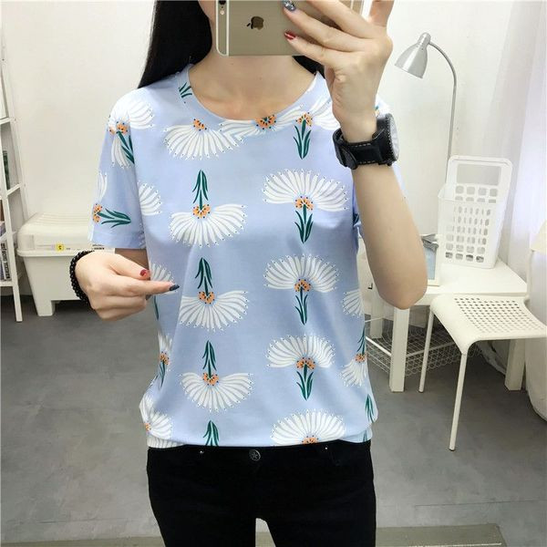 Ženska majica kratkih rukava s cvjetnom aplikacijom