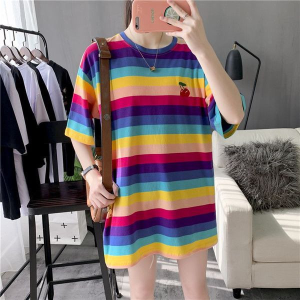 Hosszú csíkos póló hímzéssel