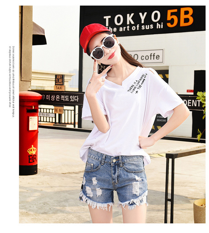 Дънкови дамски къси панталони със скъсани мотиви - няколко модела