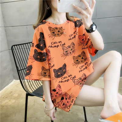 Tricou larg de damă cu aplicație pisică