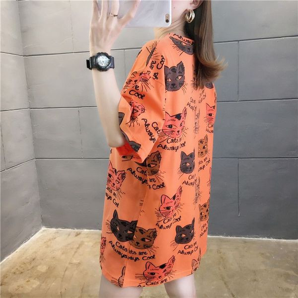 Női széles póló macska rátéttel