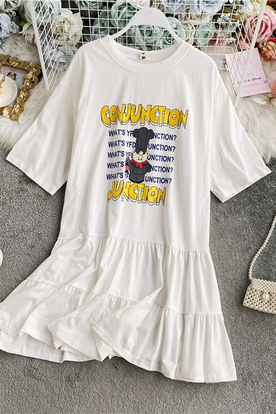 Дамска ежедневна рокля с апликация и овално деколте