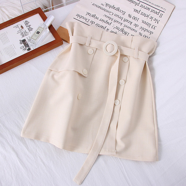 Moodne naiste seelik kõrge vöö ja vööga