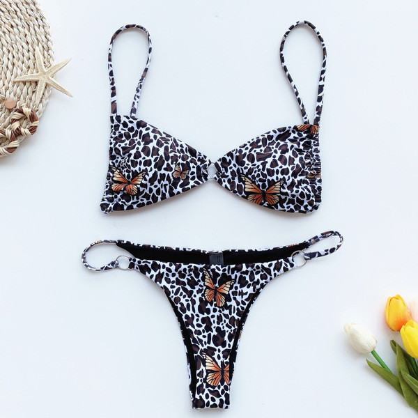 Бански костюм от две части с леопардов принт и пеперуди 
