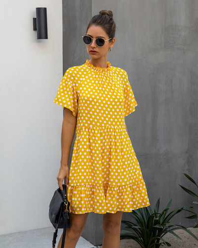 Rochie scurta de dama casual cu decolteu oval si maneci scurte