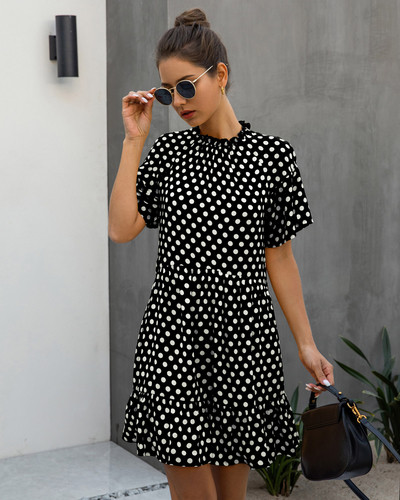 Rochie scurta de dama casual cu decolteu oval si maneci scurte