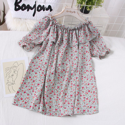 Bluza larga de dama cu decolteu oval si model floral